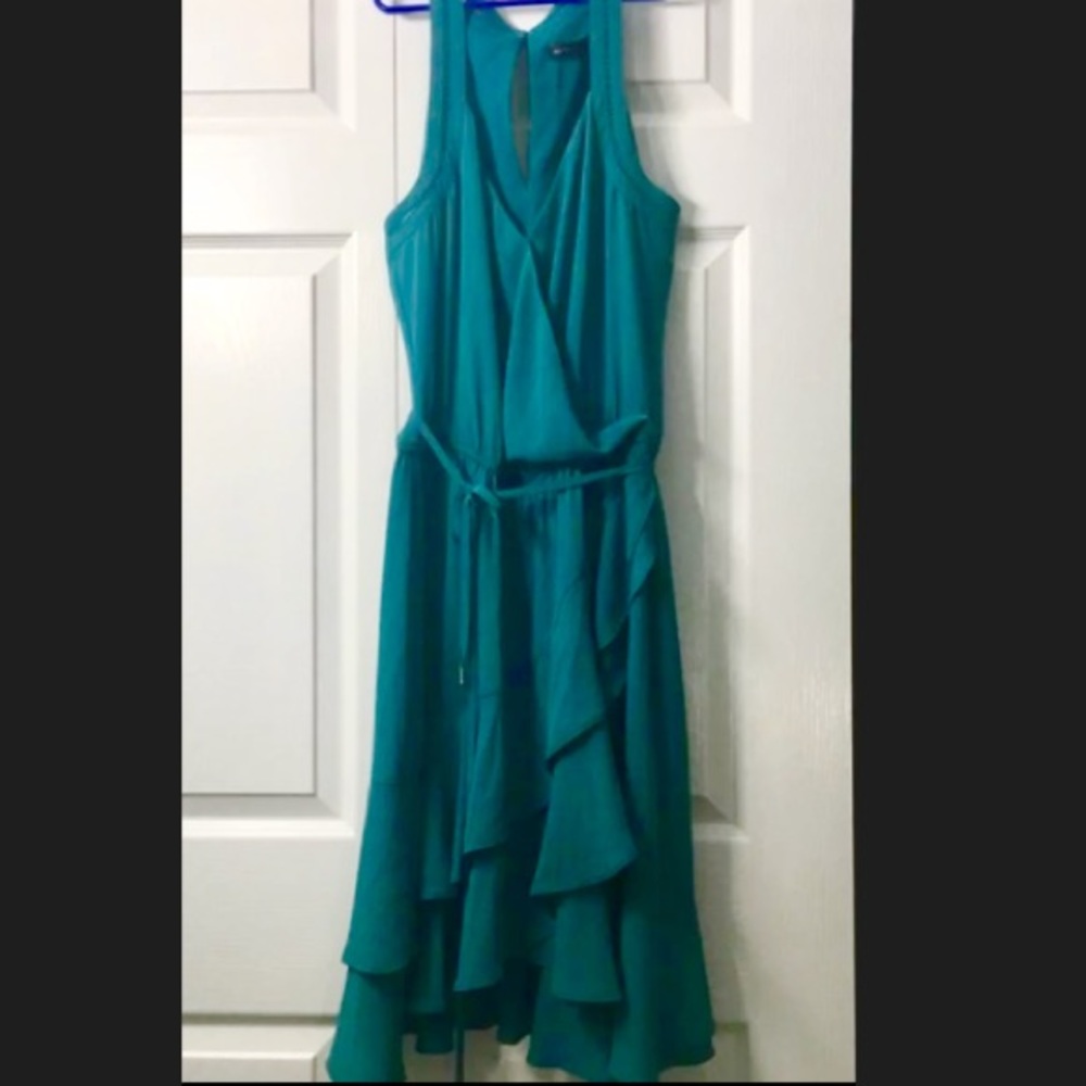 💚💙 WHBM Faux Wrap Romance Dress